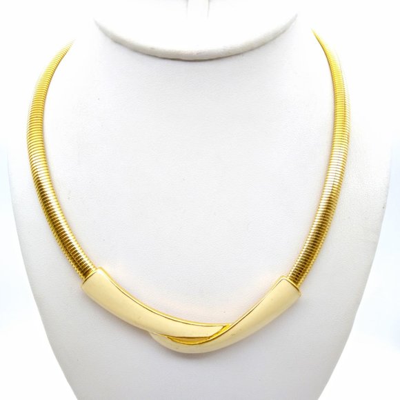 Neutral Chic Trifari Omega Necklace, Vintage Gold Tone Choker with Beige Enamel - Picture 1 of 4